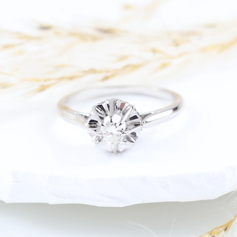 Por qué el oro de 18 quilates es el estándar de la alta joyería: guía completa