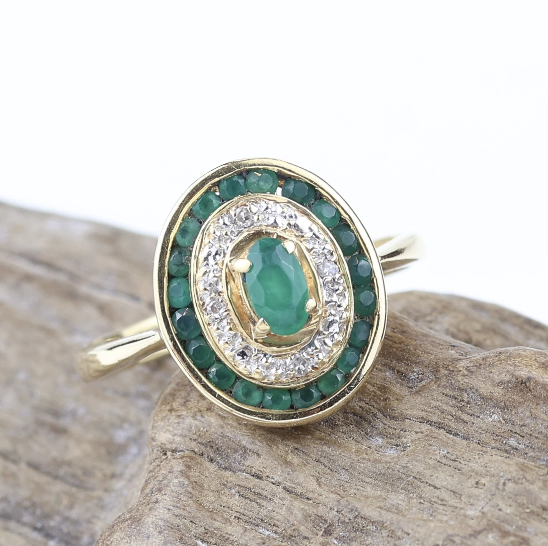 Semana Santa y la joyería: el mayor museo oculto de joyas antiguas