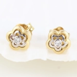 Pendientes flor con brillantes
