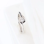 Solitario con brillante