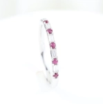 Anillo diamantes y rubies
