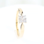 Anillo con diamantes