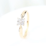 Anillo con diamantes
