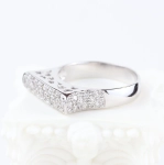 Anillo con brillantes