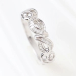 Anillo con diamantes
