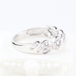 Anillo con diamantes