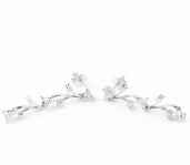 Pendientes alargados con brillantes