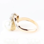 Anillo vintage con diamantes y perla
