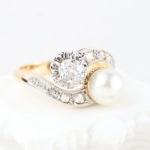 Anillo vintage con diamantes y perla
