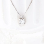 Gargantilla con diamante