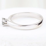 Solitario con brillante