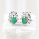 Pendientes vintage con diamantes y esmeraldas