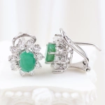 Pendientes vintage con diamantes y esmeraldas