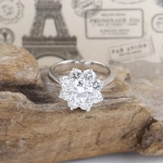 Roseta vintage con diamantes