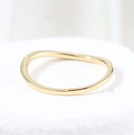 Anillo diamantes en carril