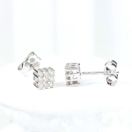 Pendientes con brillantes