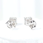 Pendientes con brillantes