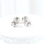 Pendientes con diamante