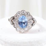 Roseta vintage con diamantes