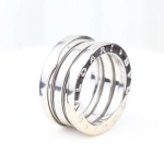 Anillo Bvlgari B.Zero1 en oro blanco 18K