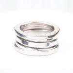 Anillo Bvlgari B.Zero1 en oro blanco 18K