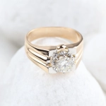 Solitario caballero oro bicolor 18K con diamante natural 0,89 ct 