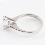 Anillo solitario de diamante 1,84 ct en oro blanco 18K
