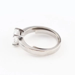 Anillo solitario de oro blanco 18K con diamante natural 1,72 ct