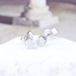Pendientes roseta de diamantes en oro blanco 18K – 0,12 ct