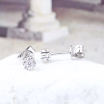 Pendientes roseta de diamantes en oro blanco 18K – 0,12 ct
