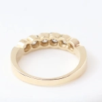 Anillo media alianza de diamantes en oro amarillo de 14K – 0,42 ct