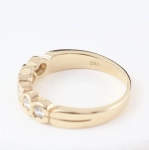 Anillo media alianza de diamantes en oro amarillo de 14K – 0,42 ct