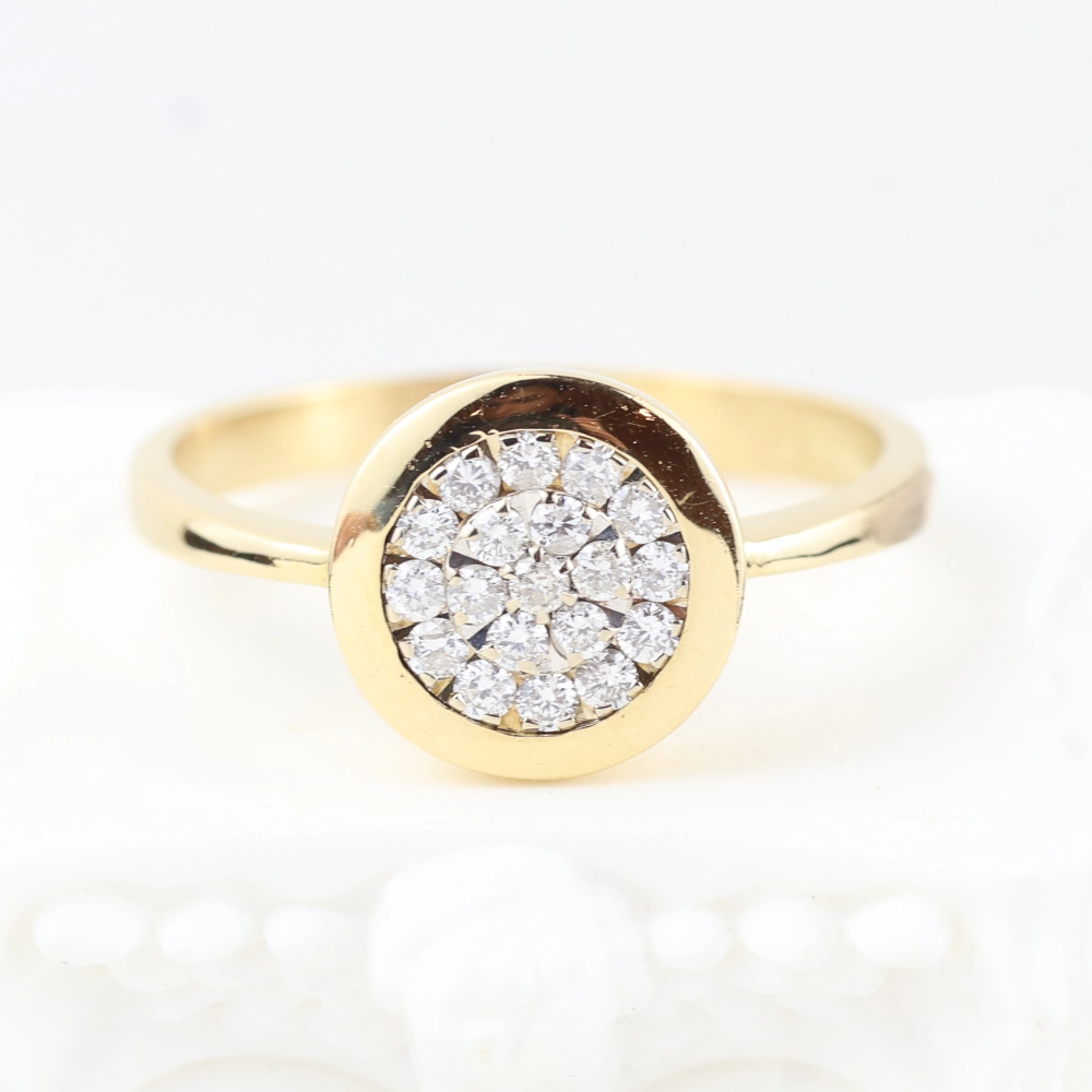 Anillo con brillantes