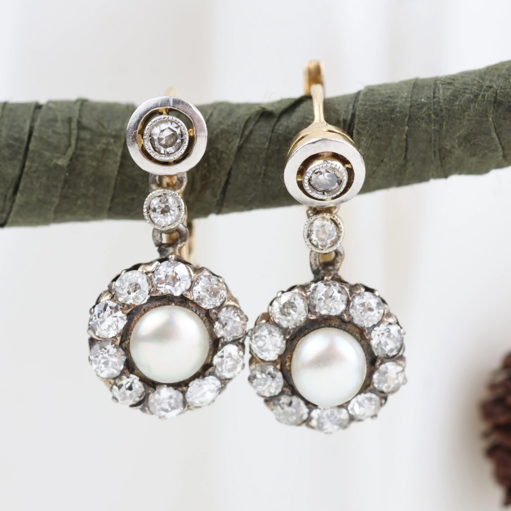 Pendientes antiguos de diamantes talla europea antigua y perlas en oro 18K