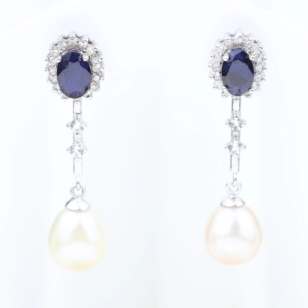 Pendientes convertibles con zafiros y diamantes en oro blanco 18K
