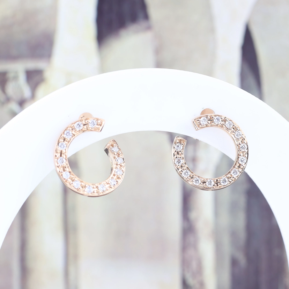 Pendientes de aro abierto con diamantes en oro rosa 18K – 0,26 ct