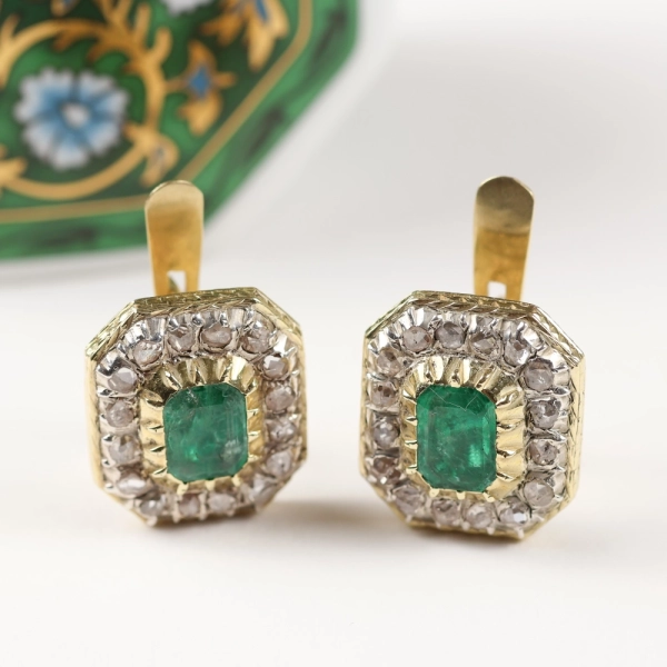 Pendientes vintage siglo XX
