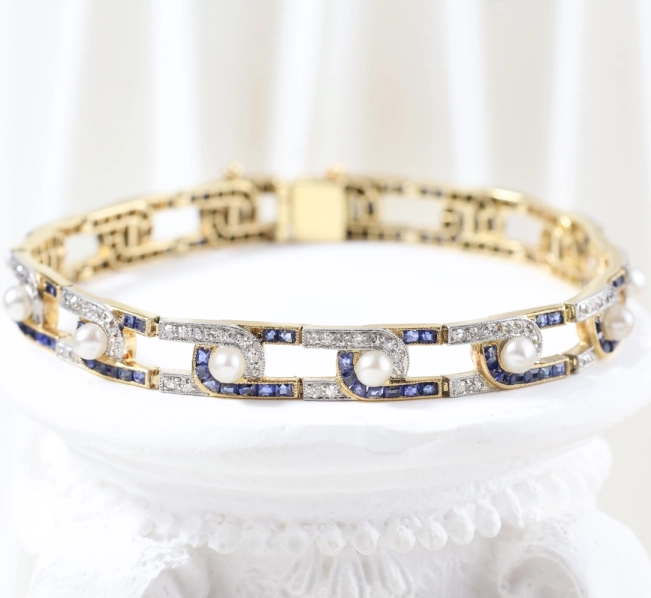 Pulsera vintage de oro 18K con diamantes, zafiros y perlas naturales